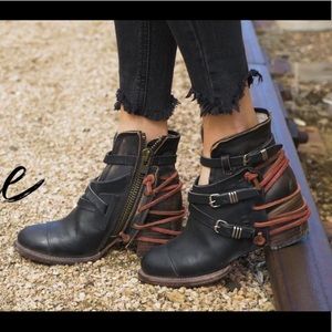 Freebird Crue only worn a few times. Color on website black multi size 39